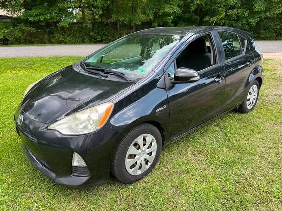 TOYOTA PRIUS C 2013 JTDKDTB32D1042384 image